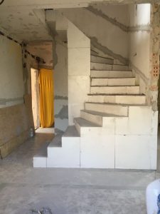 Szerkezetkész lépcsők 012