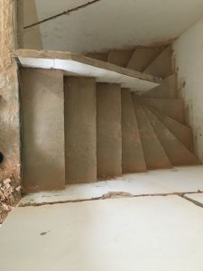 Szerkezetkész lépcsők 030