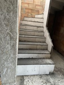 Szerkezetkész lépcsők 048